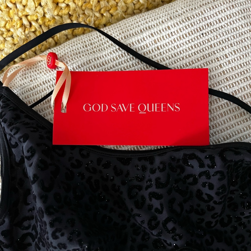 God Save Queens Black One-Shoulder Swim One Piece - Picture 4 of 6